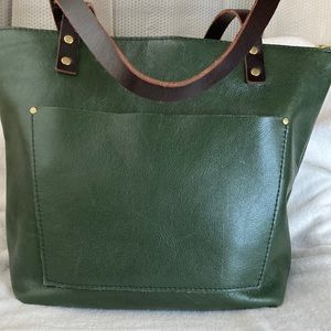 Portland Leather Goods Gorgeous Green Medium Zip Tote!